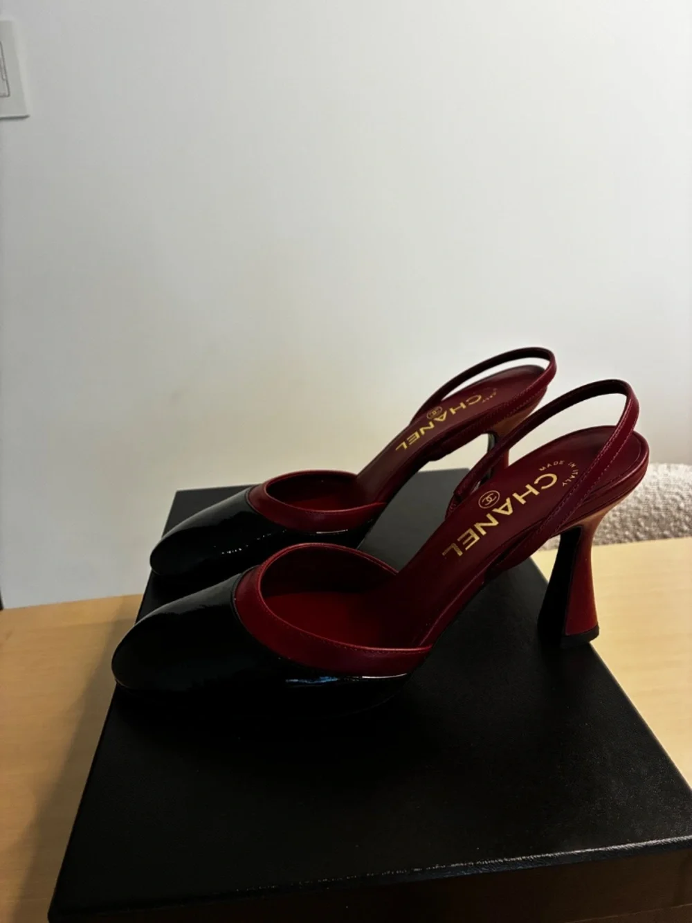 Chanel 2026 Interlocking CC Logo Slingback Pumps - Patent Toe and Burgundy